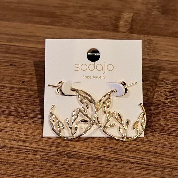 Earrings golden stud earrings  Leaf ear wires fairy core soft girl  academia - Picture 4 of 9